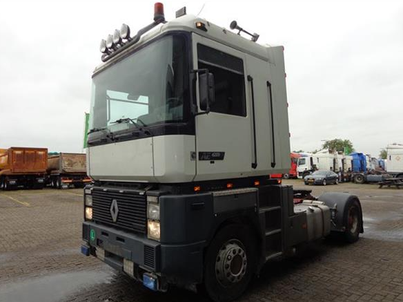 Renault Magnum