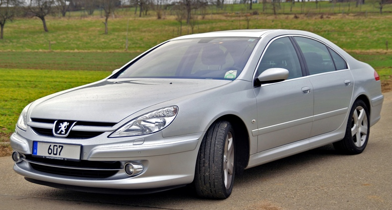 Peugeot 607