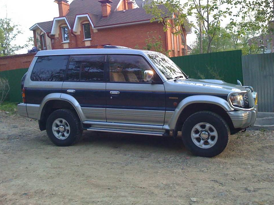 Mitsubishi Pajero
